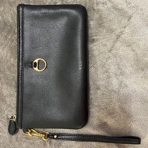 Back zipper wristlet clutch